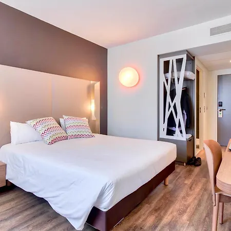 ホテル Campanile Jean De Luz