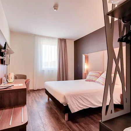 Campanile Jean De Luz サン＝ジャン＝ド＝リュズ