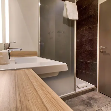 ホテル Campanile Jean De Luz サン＝ジャン＝ド＝リュズ