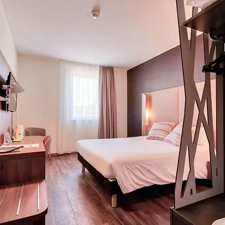 ホテル Campanile Jean De Luz サン＝ジャン＝ド＝リュズ