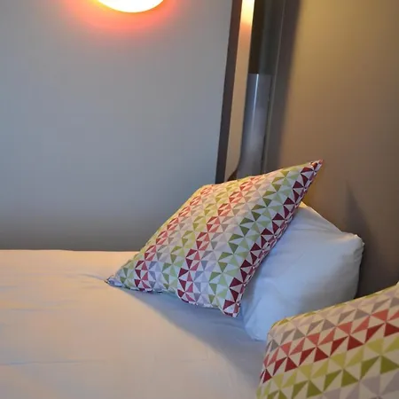 ホテル Campanile Jean De Luz 3*