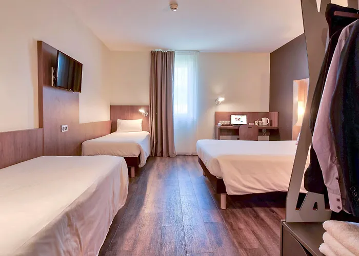 Campanile Prime - Jean De Luz Otel