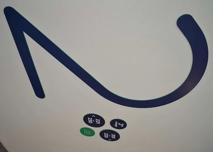 Campanile Prime - Jean De Luz Otel