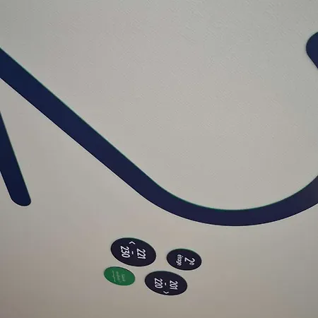 Campanile Jean De Luz 호텔