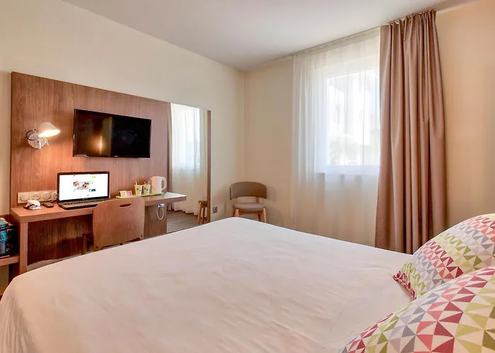 Campanile Prime - Jean De Luz Hotel
