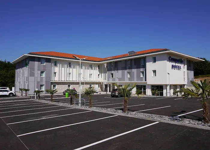 Hotel Campanile Prime - Jean De Luz 3*